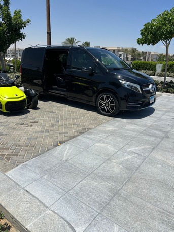 Cairo, Automotive, ايجار سياره  مرسيدس فيانو موديل 2025 بالسائق