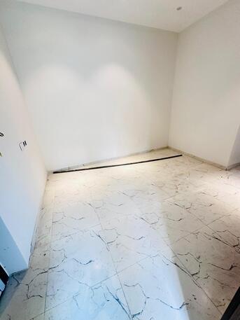 Salmaniya, Apartments/Houses, BHD 220/month,  1 BR,  Flat For Rent In Salmaniya With EWA Nearby Hospital