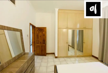 Adliya, Apartments/Houses, BHD 300/year,  Furnished,  2 BR,  MAHOOZ AREA EXCELLENT 2 BHK FULLYFURNISHED  OPEN KITCHEN AND ELECTRIC COOKING RANGE