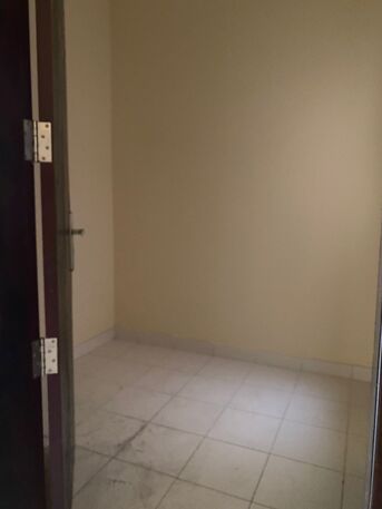 Busaiteen, Apartments/Houses, 3 BR,  Flat For Rent In Busaiteen
