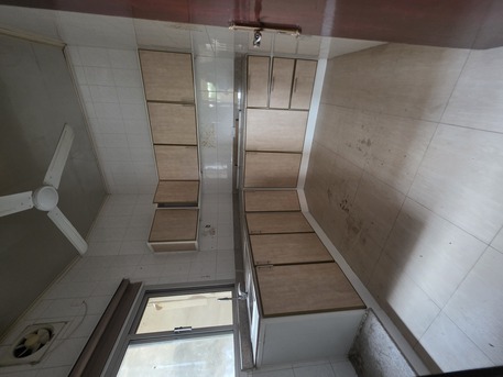 Juffair, Apartments/Houses, BHD 150/month,  2 BR,  @1BATHROOM Hall Kitchen Without Electricity Balcony
