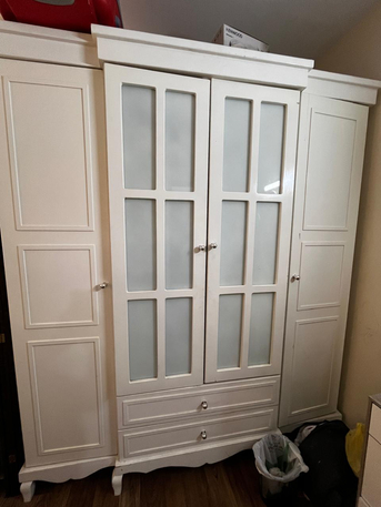 Riyadh, Household Items, SAR 1500,  White Complete Bedroom Set In A Good Condition