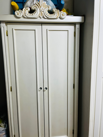 Riyadh, Household Items, SAR 1500,  White Complete Bedroom Set In A Good Condition