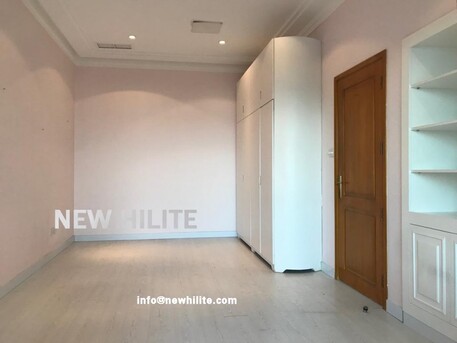 Kuwait City, Villas, KWD 2600,  Spacious Beach Front Four Bedroom Villa In Al Bida, Kuwait