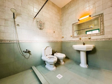 Juffair, Apartments/Houses, BHD 780/year,  Furnished,  6 BR,  420 Sq. Meter,  CLOSE TO FULLYFURNISHED 6BHK  2 STORY PANTHOUSE GYM POOL HOUSE KEEPING   NEAR RAMEZ FAMILY