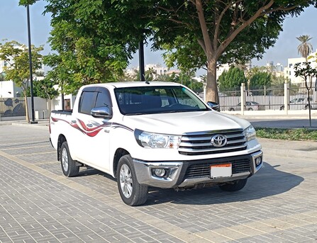Manama, Vehicles, Cars & Trucks , BHD 7300,  Toyota Hilux,  2020,  Automatic,  117000 KM,  AGENCY SERVICE