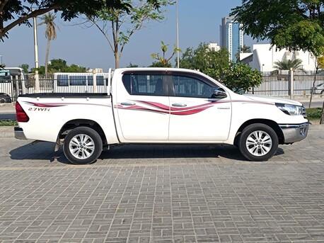 Manama, Vehicles, Cars & Trucks , BHD 7300,  Toyota Hilux,  2020,  Automatic,  117000 KM,  AGENCY SERVICE