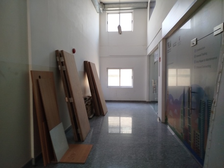 Manama, Offices, BHD 120,  1Shutter Shop Tipe Office With Mezzanine Floor In (((Buhair)))