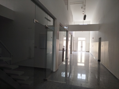 Manama, Offices, BHD 120,  1Shutter Shop Tipe Office With Mezzanine Floor In (((Buhair)))