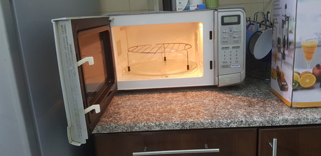 Hamad Town, Electronics, BHD 15,  Small Sharp Micro Wave