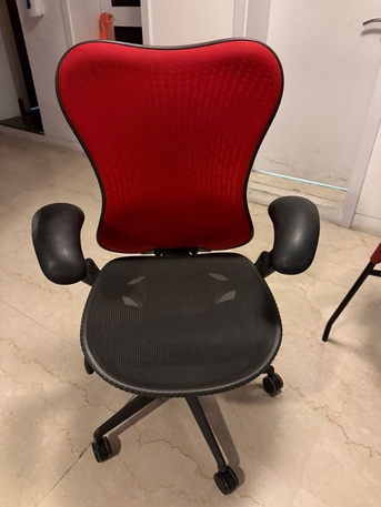 Jeddah, Furniture, SAR 1800,  Herman Miller