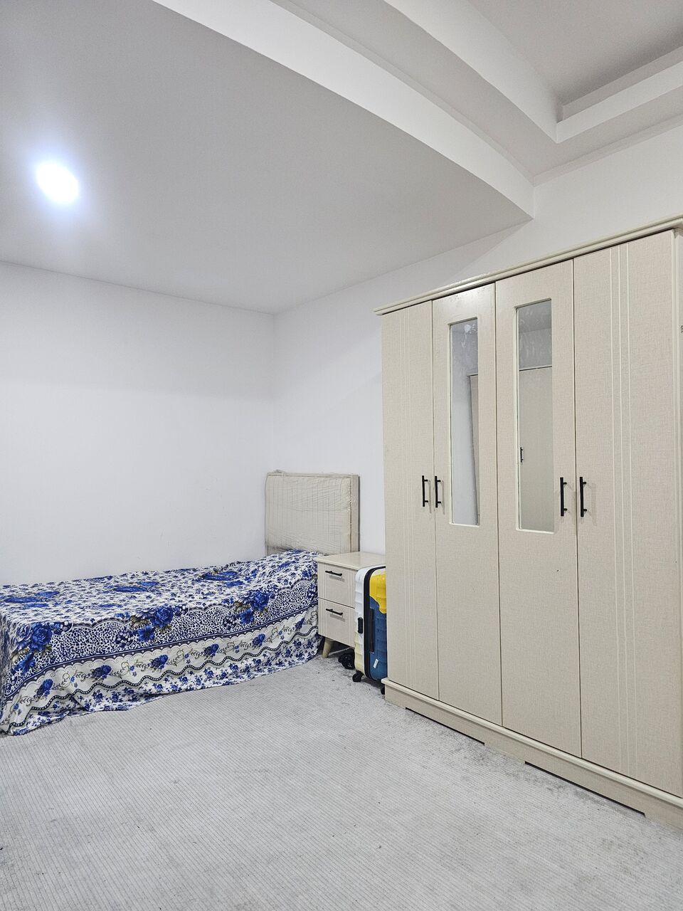 Riyadh, Apartments, Flats, Houses & Villas, SAR 2500/month,  Furnished,  Studio,  160 Sq. Meter,  Furnished Room For Executive Batchelor / Hayy Al Wurood Near Red Metroline In K A Azeez Ro