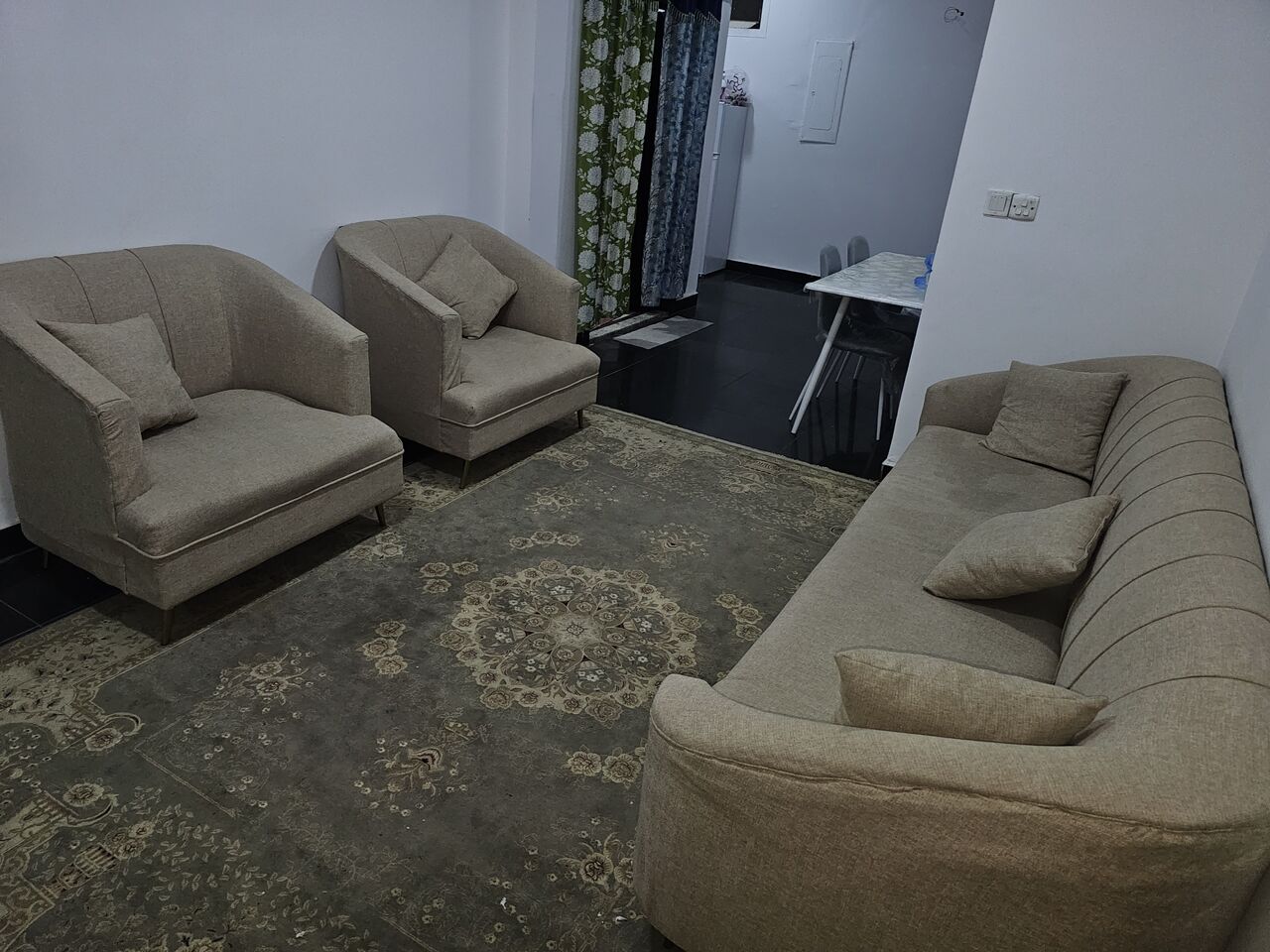 Riyadh, Apartments, Flats, Houses & Villas, SAR 2500/month,  Furnished,  Studio,  160 Sq. Meter,  Furnished Room For Executive Batchelor / Hayy Al Wurood Near Red Metroline In K A Azeez Ro