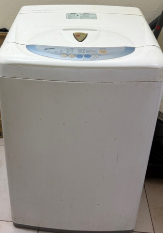 Riyadh, Household Items, SAR 300,  LG 5.5 KG Washing Machine For Sale