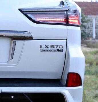 Cairo, Automotive, إيجار لكزس LX570: خدمة الاستقبال والتوصيل الخا