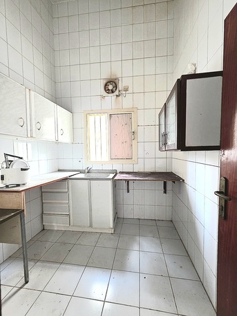 Salmaniya, Apartments/Houses, BHD 130/month,  2 BR,  2bhk  Exclusive Neat And Clean