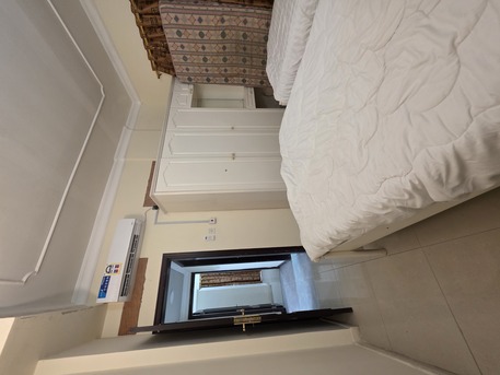 Juffair, Apartments/Houses, BHD 260/month,  2 BR,  ?2BATHROOM Hall Kitchen With Electricity Furnished