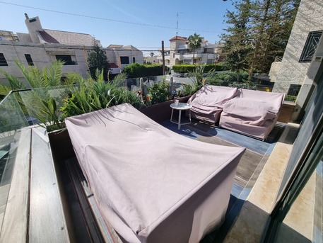 Abdoun, Apartments/Houses, JOD 35000/year,  Furnished,  2 BR,  200 Sq. Meter,  Modern Furnished Apartment For Rent In Abdoun