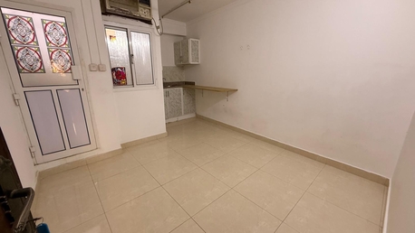 Gudaibiya, Apartments/Houses, BHD 110,  1 BR,  1 Bath,Unlimited-Ewa,semi Furnished Studio Flat Gudaibiya All Inclusive@33112437