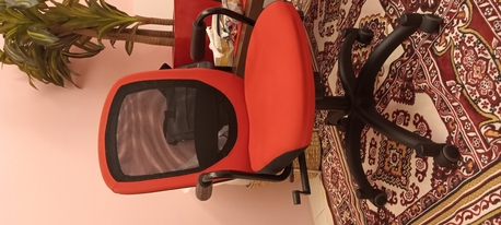 Riyadh, Furniture, SAR 159,  Ikea Swivel Chair / Urgent Sale