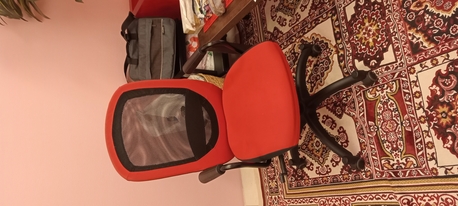 Riyadh, Furniture, SAR 159,  Ikea Swivel Chair / Urgent Sale