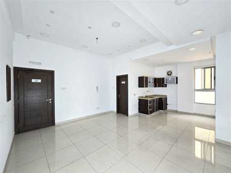 Sanabis, Offices, BHD 250,  85 Sq. Meter,  2BHK Office For Rent In Sanabis Large Hall - Covered Park