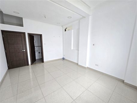 Sanabis, Offices, BHD 250,  85 Sq. Meter,  2BHK Office For Rent In Sanabis Large Hall - Covered Park