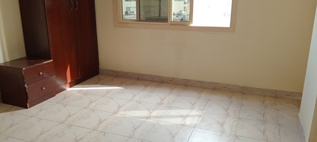 Manama, Apartments, Flats, Houses & Villas, BHD 190/month,  2 BR,  2 Bhk Semi Furnished Flat For Rent In Manama ( Without Ewa )