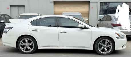 Manama, Vehicles, Cars & Trucks , BHD 2000,  Nissan Maxima,  2012,  Automatic,  200000 KM,    (V6 3.5 L)