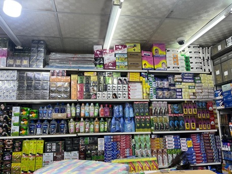 Jeddah, Businesses For Sale, A Wholesale Running Kharadwad (cosmetics & Perfumes) Shop In A Wholesale Market For Sale
