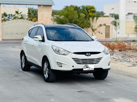 Manama, Vehicles, Cars & Trucks , BHD 1,  Hyundai Tucson,  2012,  150000 KM,  Panorama Roof - Passing 1 Year