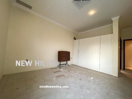 Kuwait City, Apartments/Houses, KWD 1000/month,  3 BR,  Three Bedroom Floor For Rent In Salwa