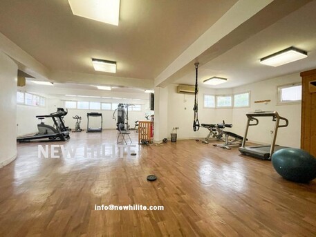 Kuwait City, Apartments/Houses, KWD 1000/month,  3 BR,  Three Bedroom Floor For Rent In Salwa