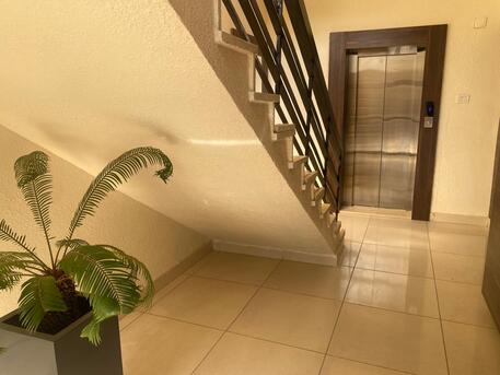 Abdoun, Apartments/Houses, JOD 8000/year,  2 BR,  130 Sq. Meter,  Renovated Apartment For Rent In Abdoun