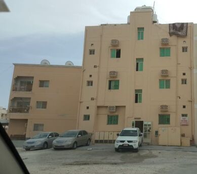 East Riffa, Apartments, Flats, Houses & Villas, BHD 130/month,  1 BR,  100 Sq. Meter,  East Riffa Specious Flat For Rent Neart Delmon Bakery