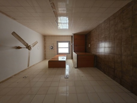 Hoora, Apartments/Houses, BHD 180/month,  3 BR,  - Neet & Clean UN Furnished 3 BHK Flat Without Ewa @180/BD In Hoora