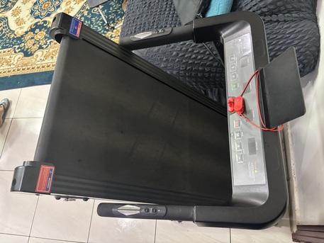 Al Malaz, Health & Beauty Items, SAR 599,  Treadmill Automatic Excellent New Condition Bargain Price