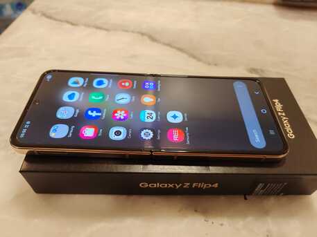 Al Sulaymaniyyah, Mobile Phones, SAR 1000,  Samsung Galaxy Z Flip4 (256GB) Gold