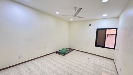 Manama, Apartments/Houses, BHD 240/month,  2 BR,  120 Sq. Meter,  Great Opportunity Flat For Rent In Bahrain Fort Close To Seef Area