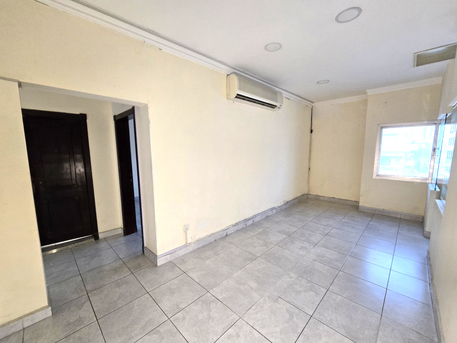 Adliya, Offices, BHD 550,  225 Sq. Meter,  Office For Rent In Adliya 5 Rooms | Prime Location