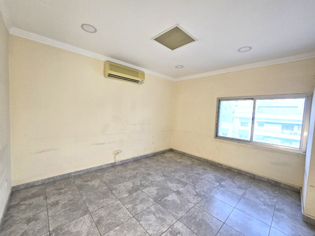 Adliya, Offices, BHD 550,  225 Sq. Meter,  Office For Rent In Adliya 5 Rooms | Prime Location
