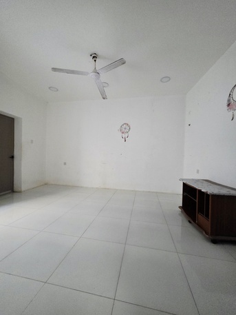 Gudaibiya, Apartments/Houses, BHD 150/month,  Studio,  -Semi Furnished Spacious Studio Flat With Unlimited Ewa @150/BD In Gudaibiya