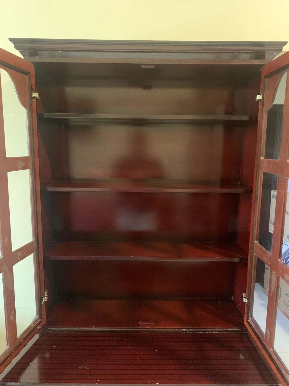 Budaiya, Appliances, BHD 25,  Wooden Cupboard For Sale