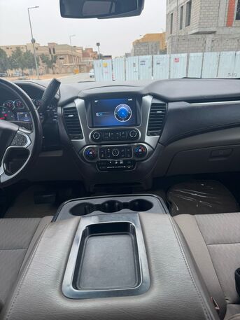 Riyadh, Vehicles, Cars & Trucks , SAR 80000,  Chevrolet Tahoe,  2015,  Automatic,  300 KM,    LT 4WD