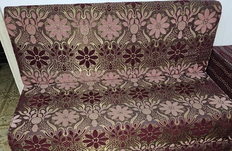 Al Faisaliyah, Furniture, SAR 500,  Majlis / Sofa (for Sitting) For Sale With 6 Arm Rest And 6 Cushions