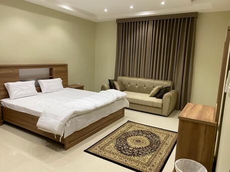 Madinah, Apartments/Houses, SAR 600/day,  Furnished,  3 BR,  300 Sq. Meter,  Madinah: Fully Furnished 3‑bedroom Apartment 3 Washrooms & A Drawing Room. SAR 600/night