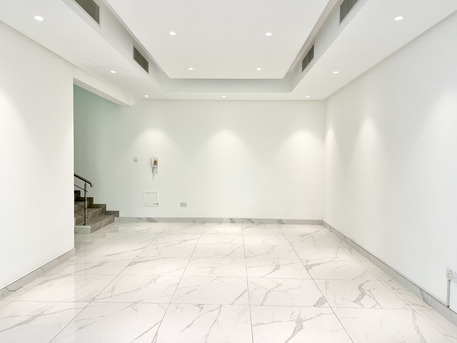 Hamala, Villas, BHD 1300,  450 Sq. Meter,  Modern 4BR Family Villa With Pool & Garden