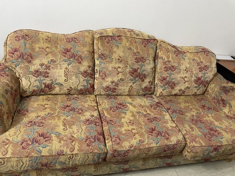 Riyadh, Furniture, SAR 200,  Sofa For Sale 7 Seater 200 Sr