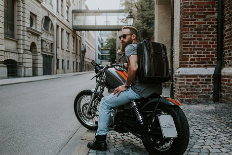 Zurich, Clothing & Accessories, CHF 343,  Laptop Rucksack Leder Elegant 17 Zoll Alpenleder Allgau