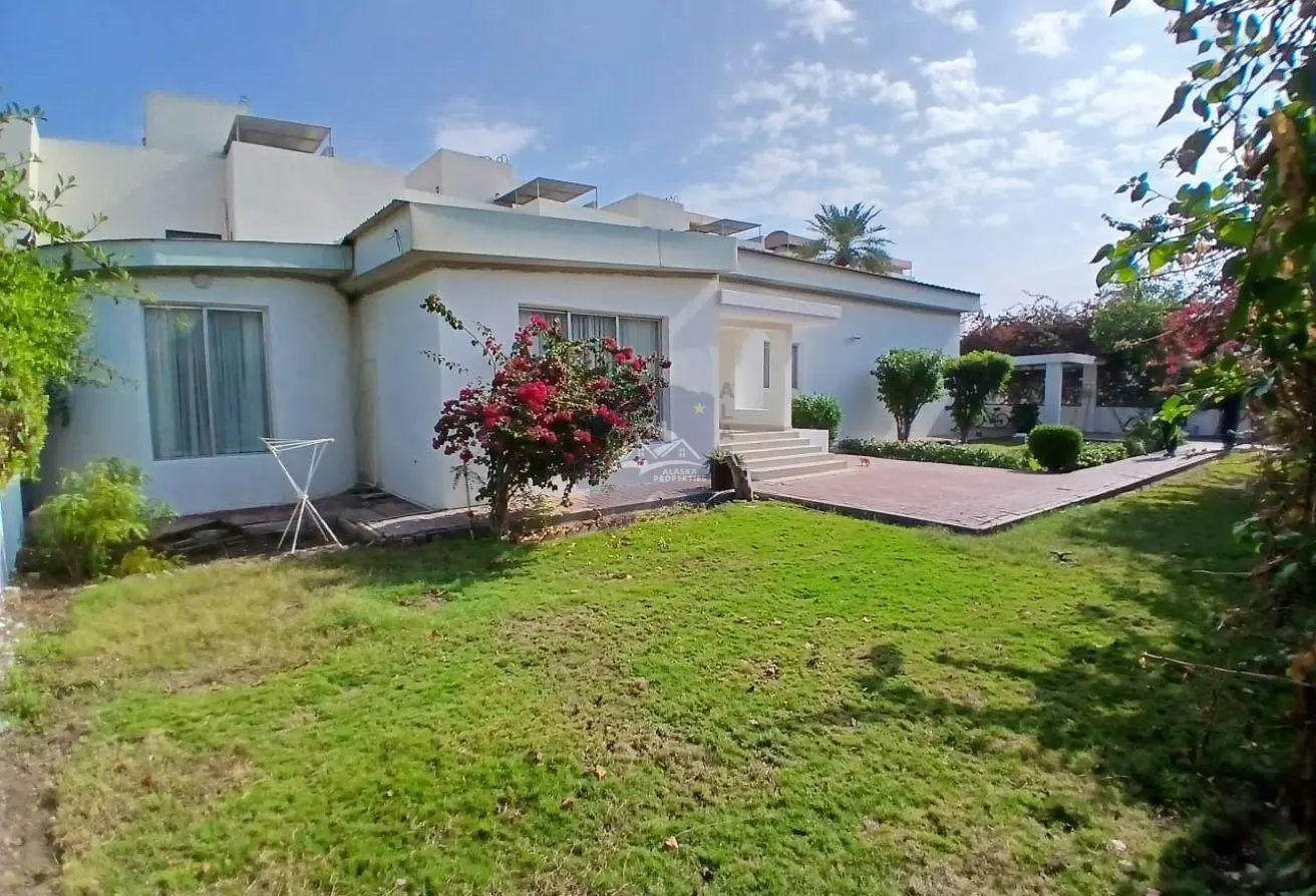 Barbar, Villas, BHD 850,  Semi Furnished Compound Garden 5 Bhk Villa Exclusive In The Barbar